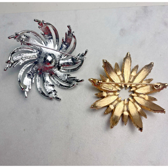Vintage Starburst Swirl Brooches Gold & Silver Tone Pearl Avon Sarah Coventry - Picture 3 of 11
